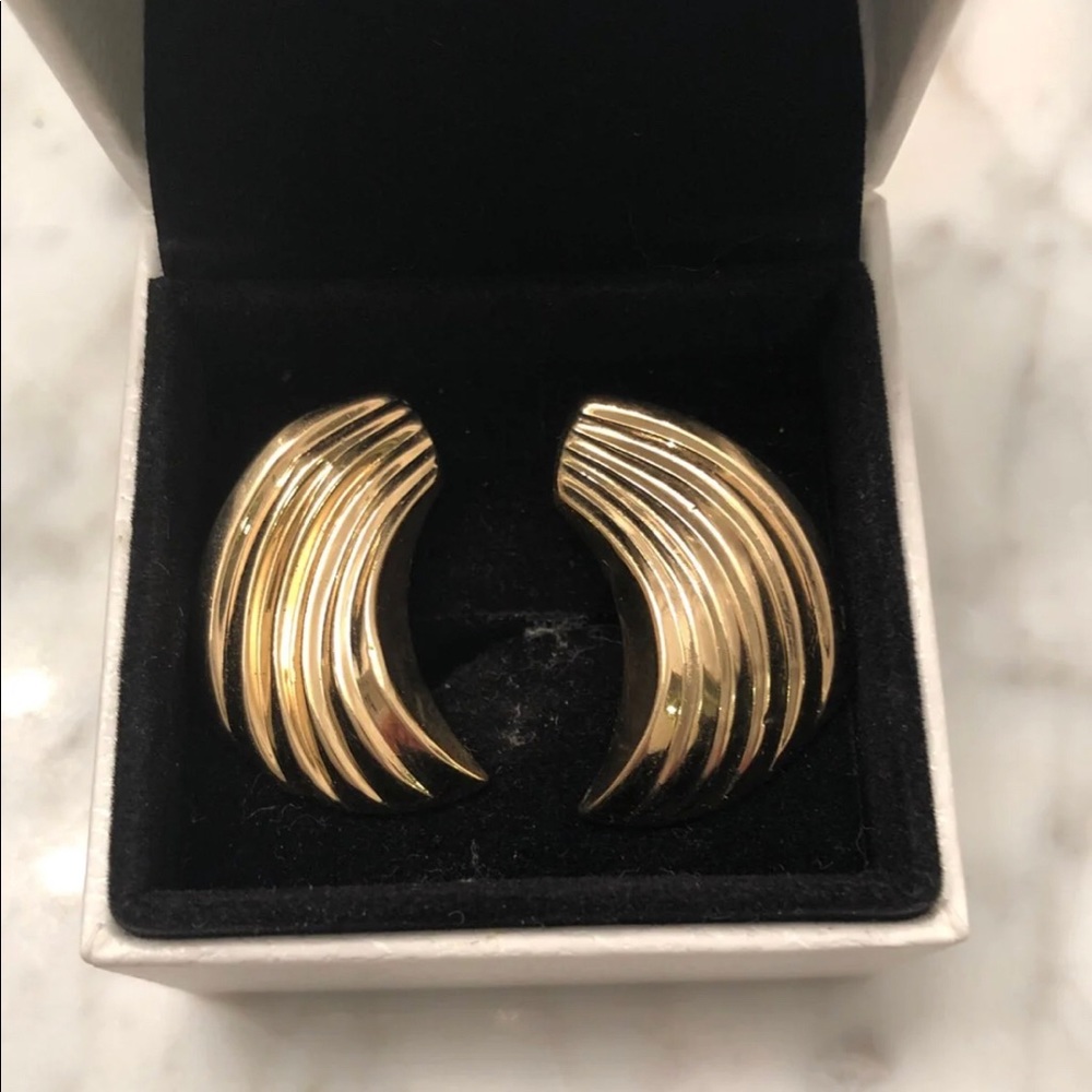14k gold earring